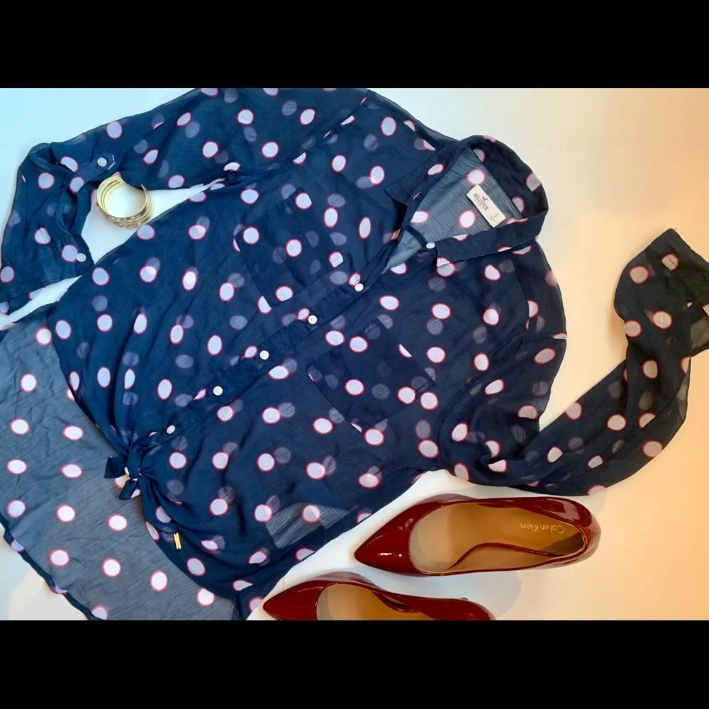 Hollister navy blue white dots knot shirt Small - Picture 6 of 8